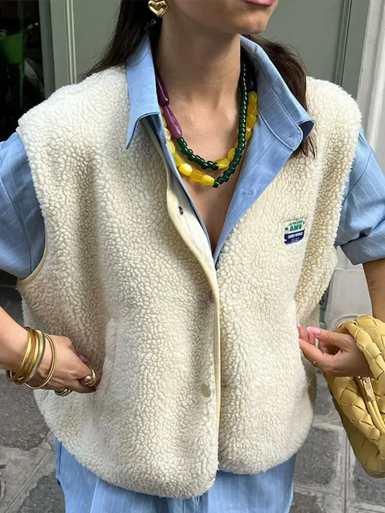 anna-relaxed-fit-fleece-vest-img6.jpg