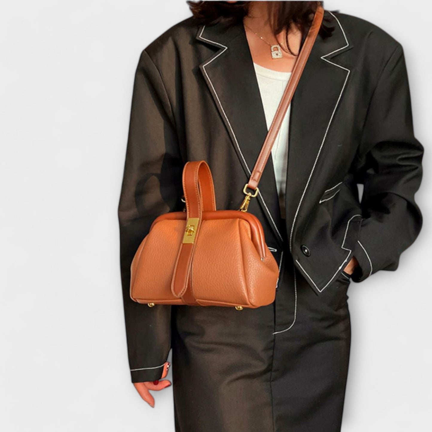 amanda-minimalist-mini-handbag-img3.jpg