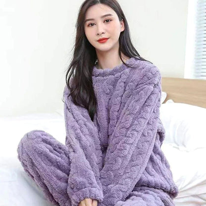 angela-relaxed-fit-fleece-two-piece-set-img4.jpg