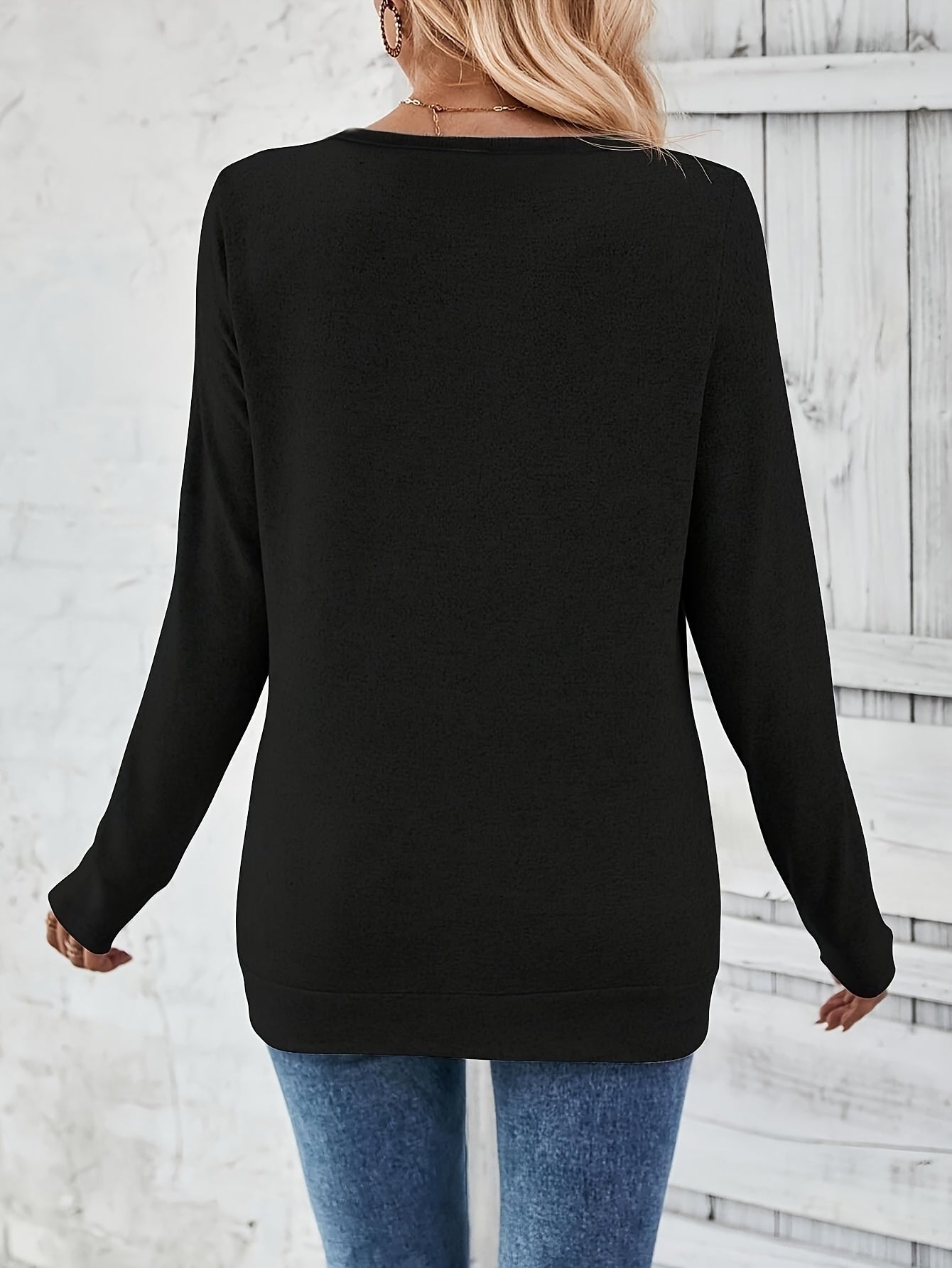anna-classic-v-neck-button-detail-t-shirt-img10.jpg
