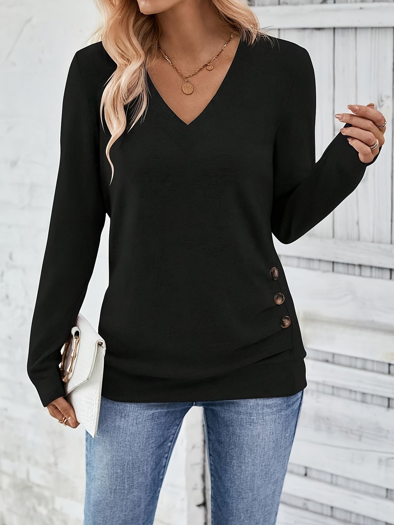 anna-classic-v-neck-button-detail-t-shirt-img8.jpg