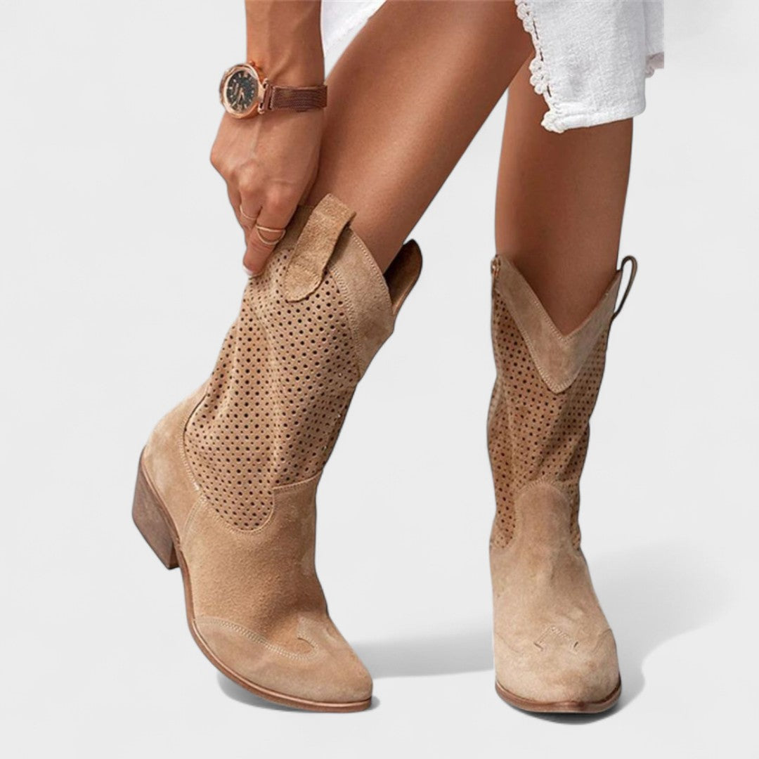 anna-comfortable-boots-img1.jpg