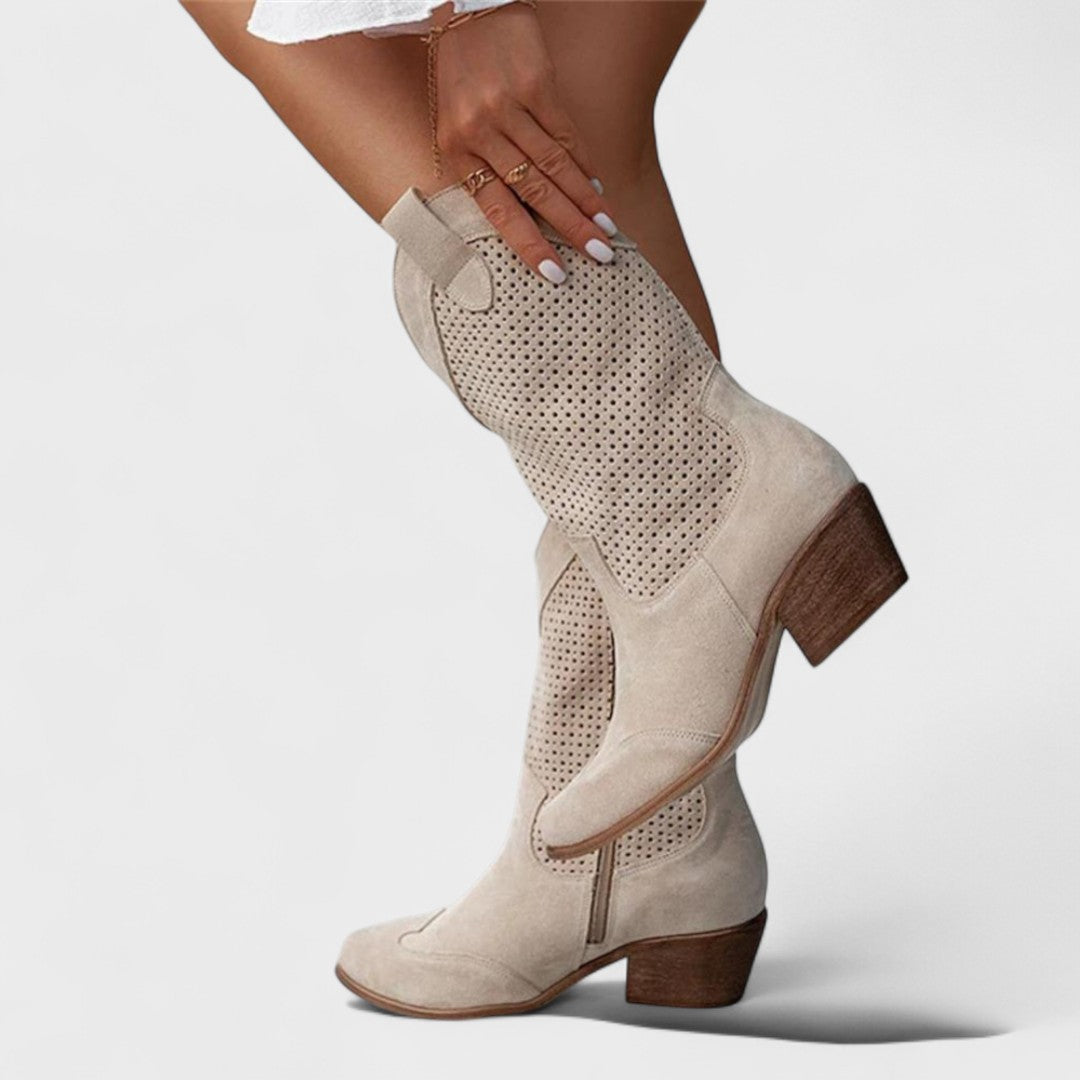 anna-comfortable-boots-img2.jpg