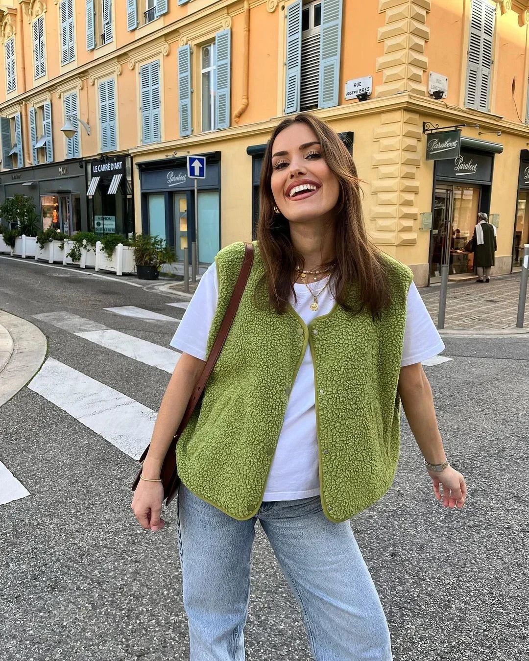 anna-relaxed-fit-fleece-vest-img3.jpg