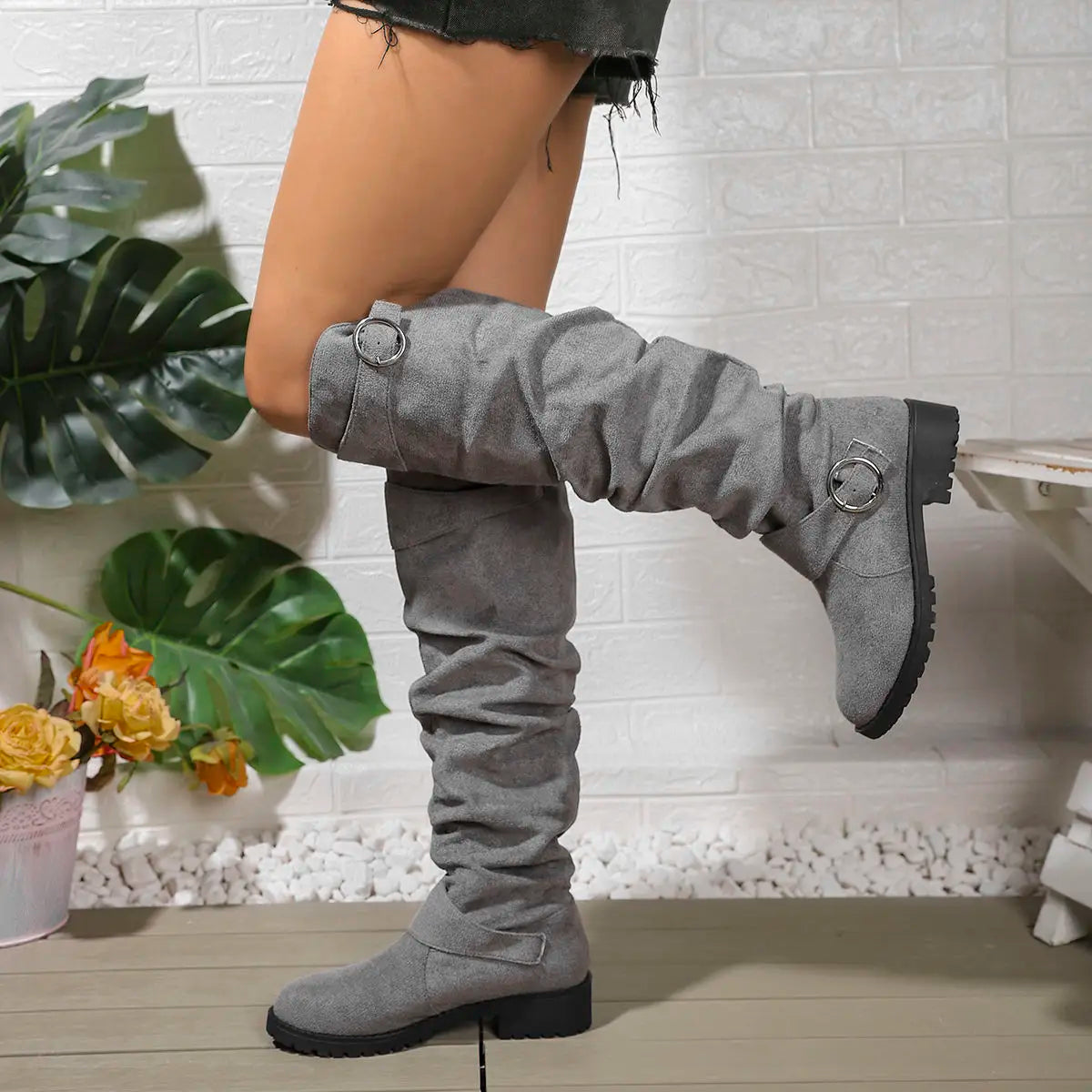 ashley-comfortable-knee-high-boots-img2.webp