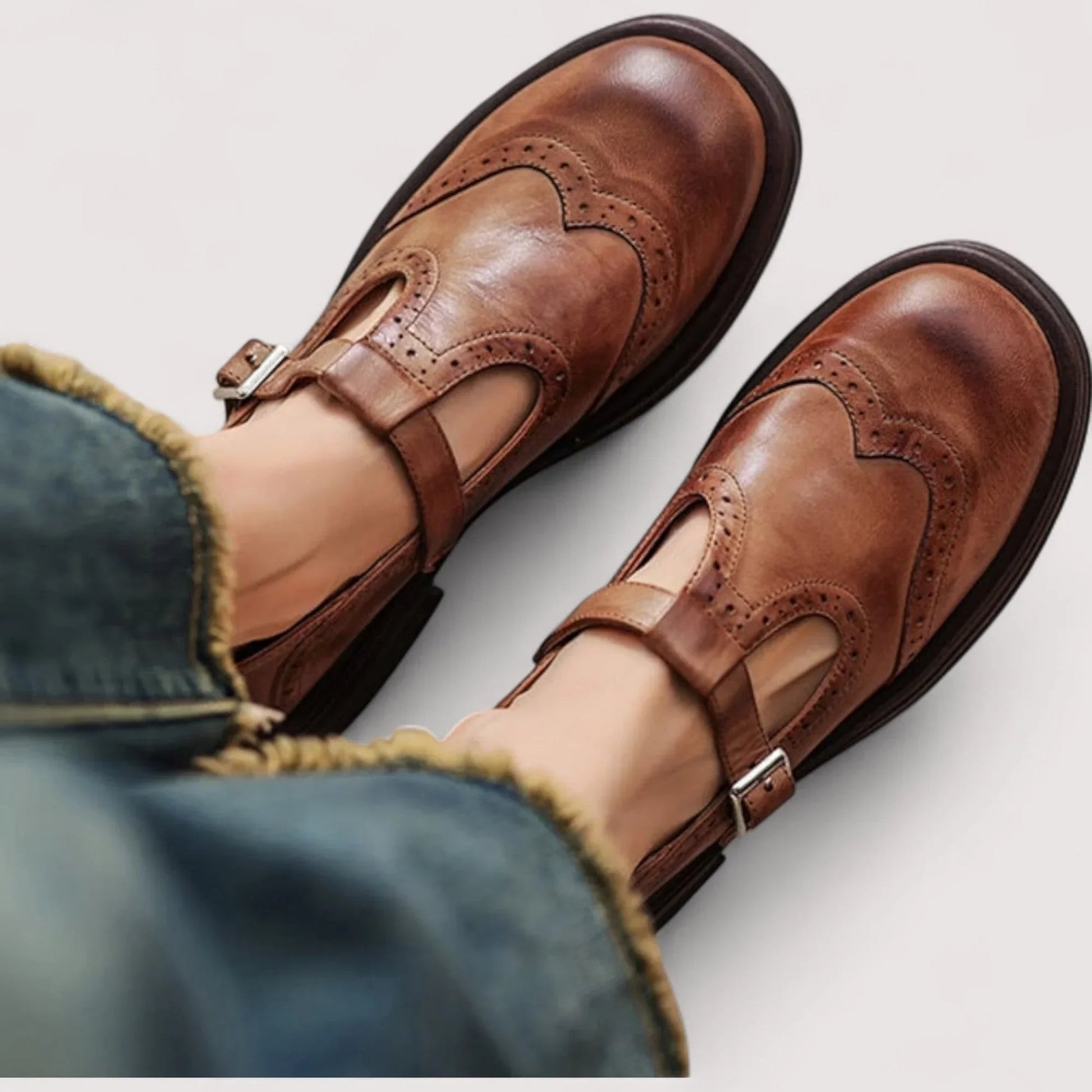 betty-orthopedic-mary-jane-shoes-img1.webp