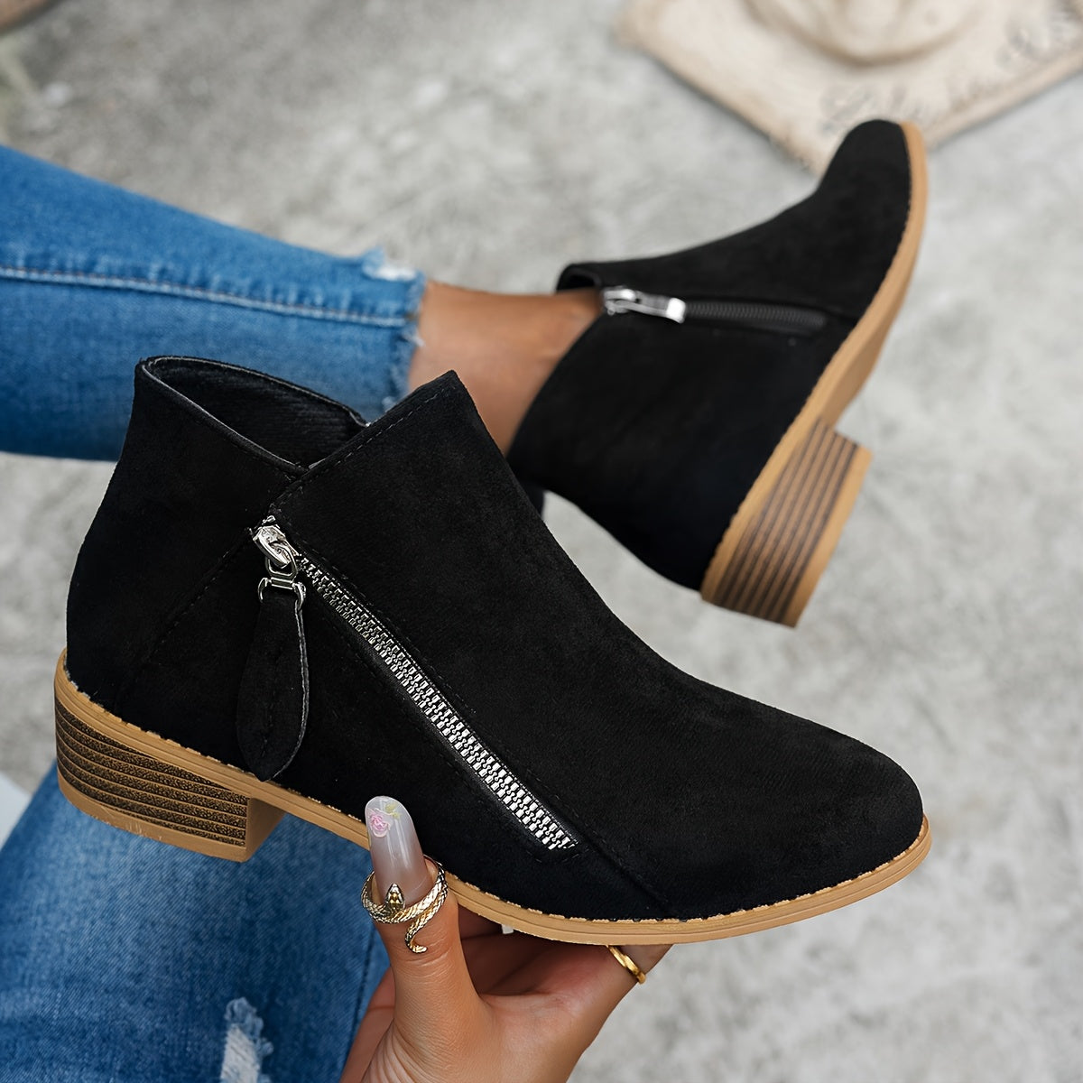 bianca-everyday-side-zip-ankle-boots-img7.jpg