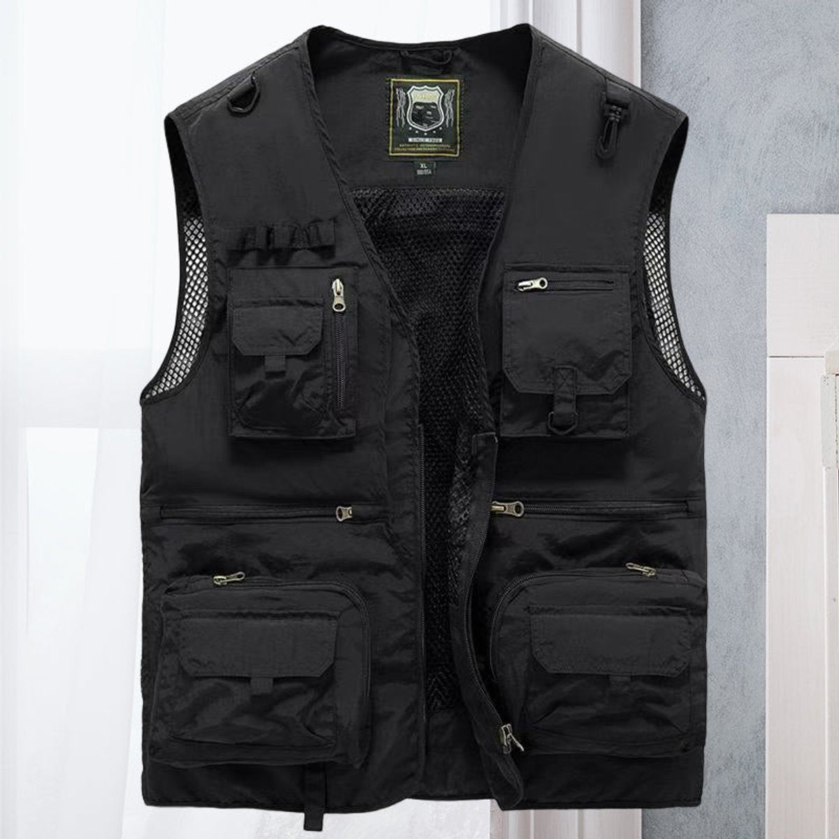 brandon-relaxed-fit-multi-pocket-zip-up-gilet-img10.jpg