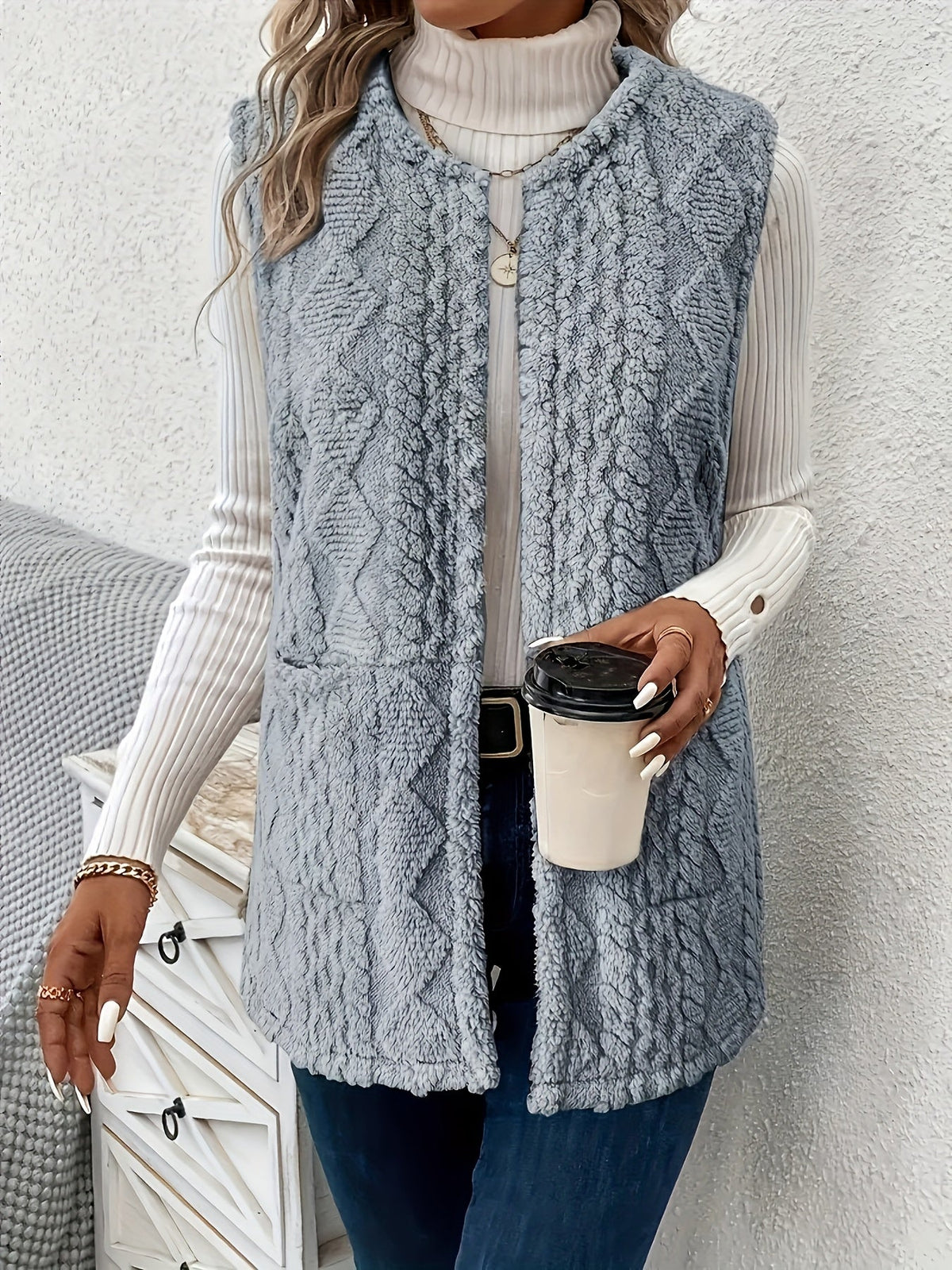 brenna-cozy-textured-sleeveless-vest-img11.jpg