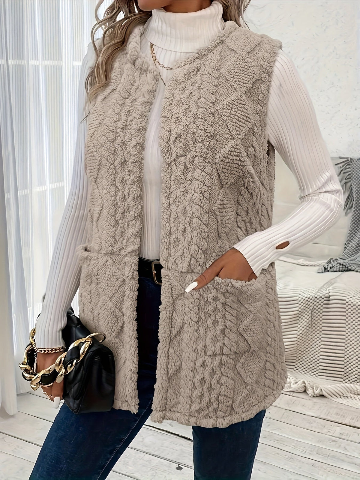 brenna-cozy-textured-sleeveless-vest-img2.jpg