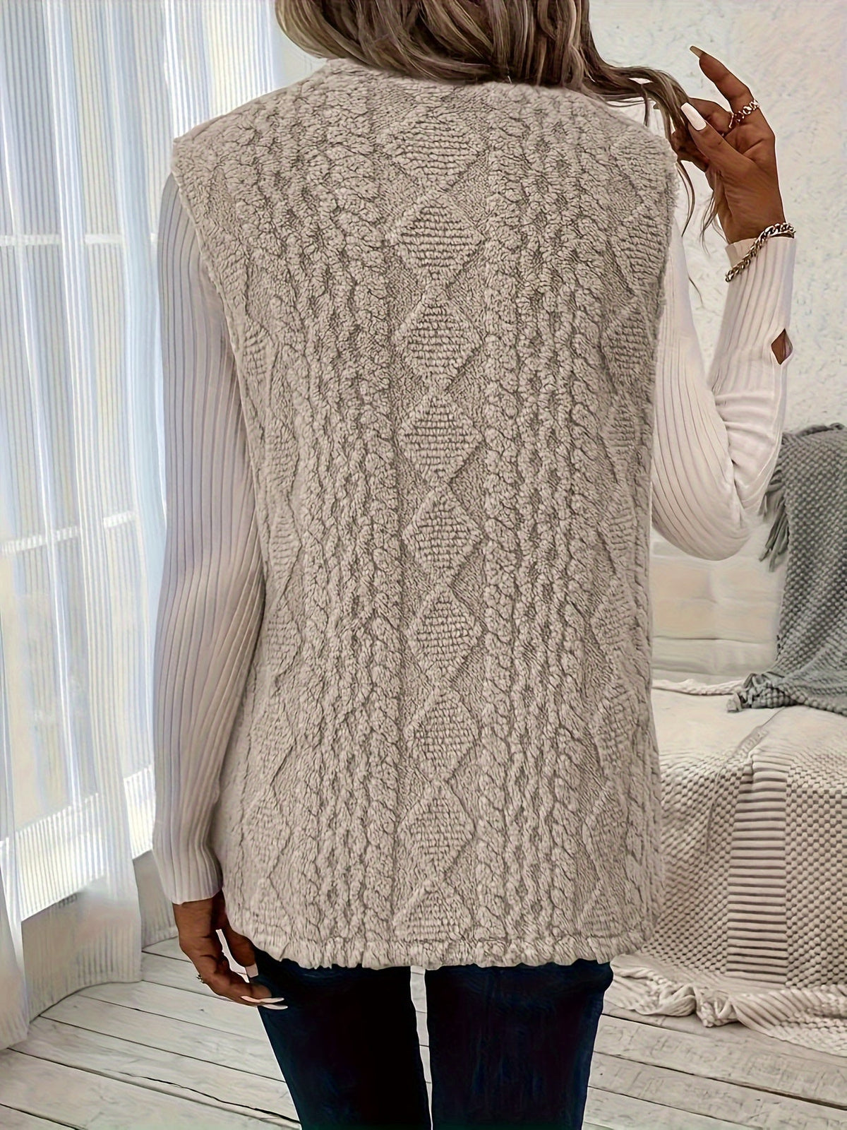brenna-cozy-textured-sleeveless-vest-img3.jpg