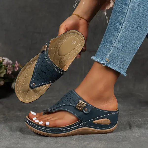 carolyn-orthopedic-cushioned-sandals-img3.webp