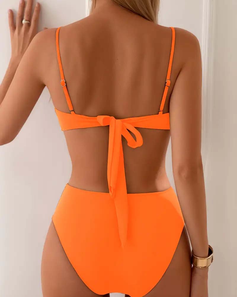 carolyn-relaxed-fit-bikini-set-img8.jpg
