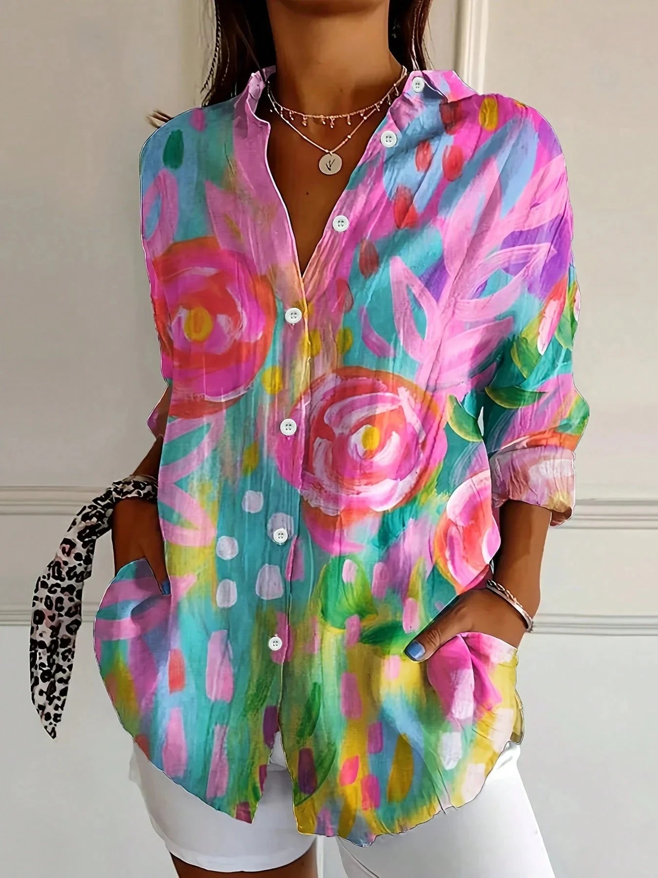 catherine-classic-printed-blouse-img1.webp