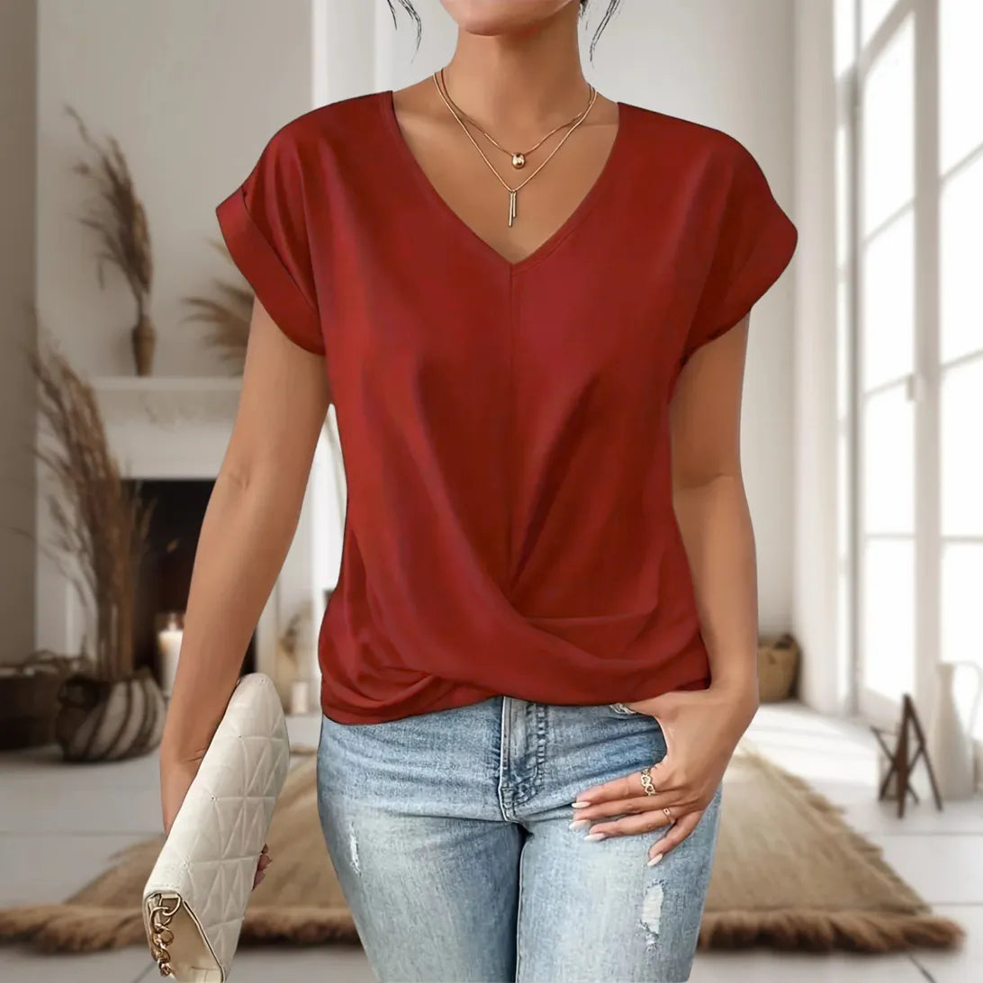 catherine-relaxed-fit-sweetheart-neck-t-shirt-img4.webp