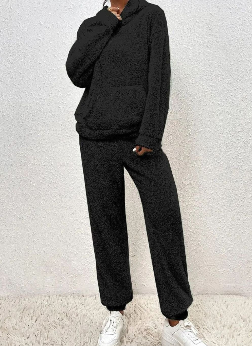 christine-relaxed-fit-plush-fleece-two-piece-set-img10.jpg