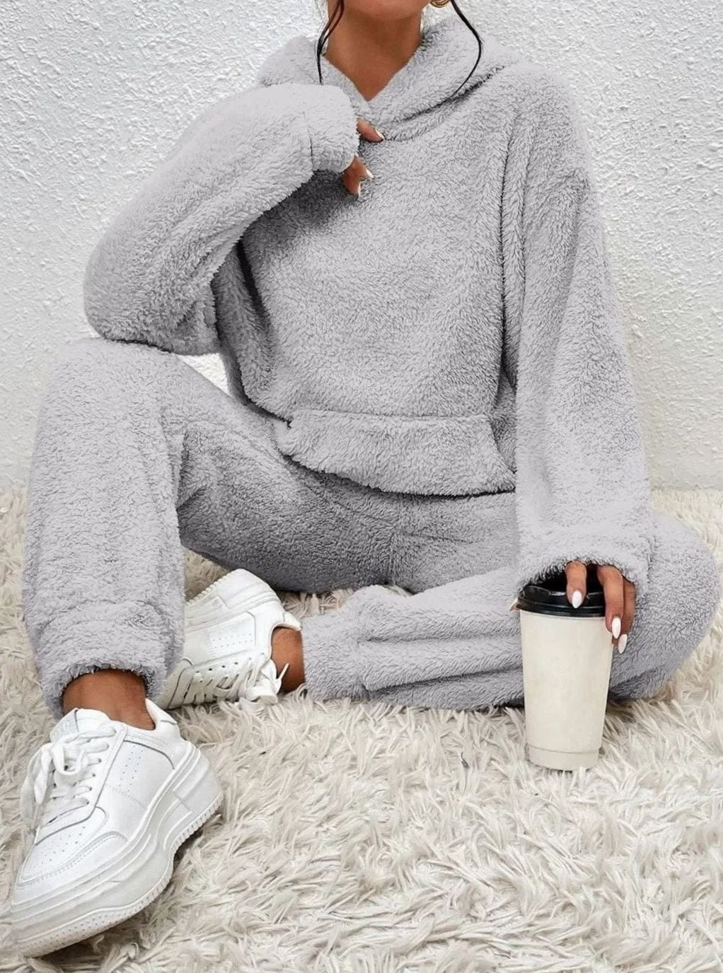 christine-relaxed-fit-plush-fleece-two-piece-set-img13.jpg