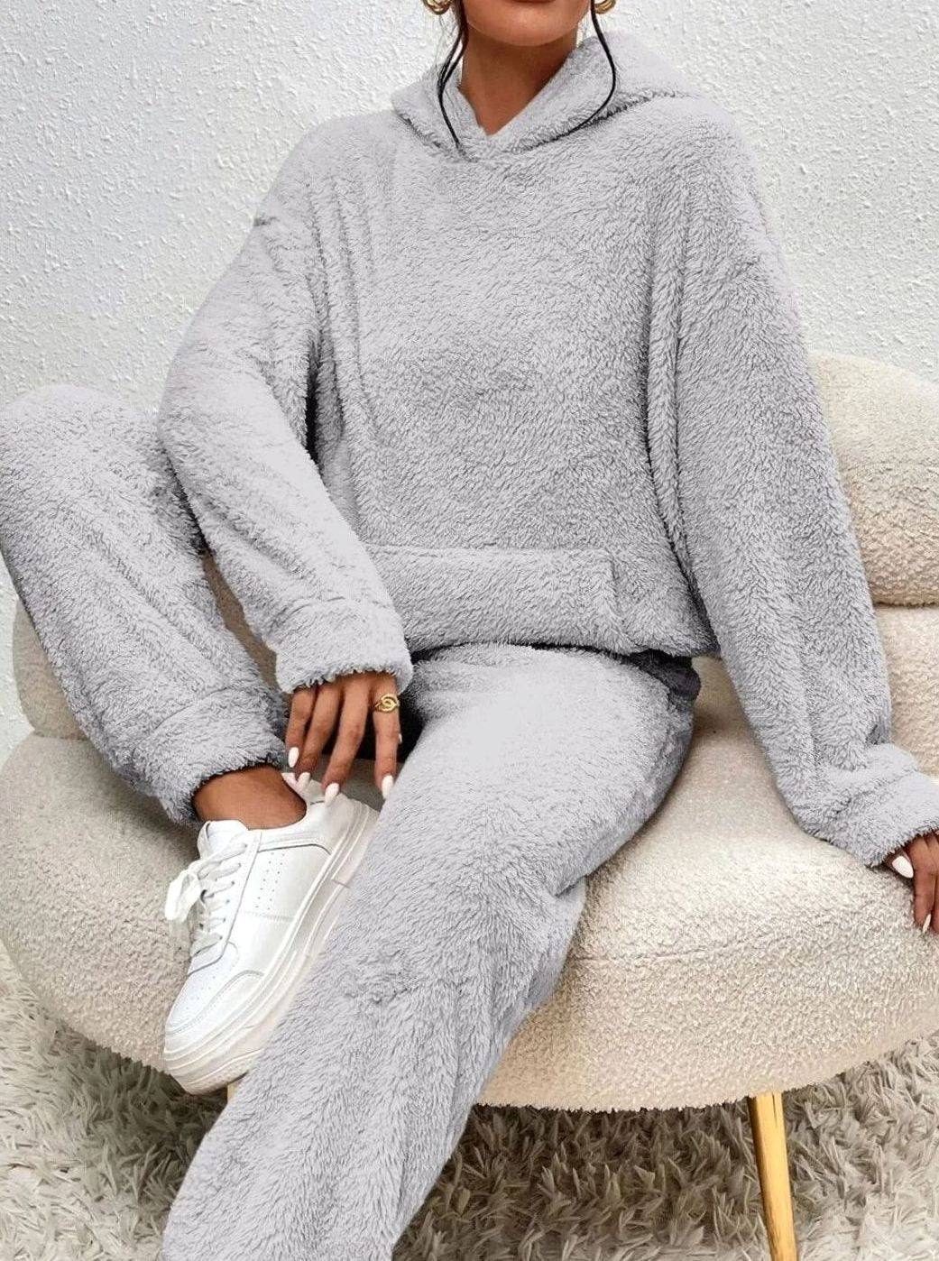 christine-relaxed-fit-plush-fleece-two-piece-set-img6.jpg