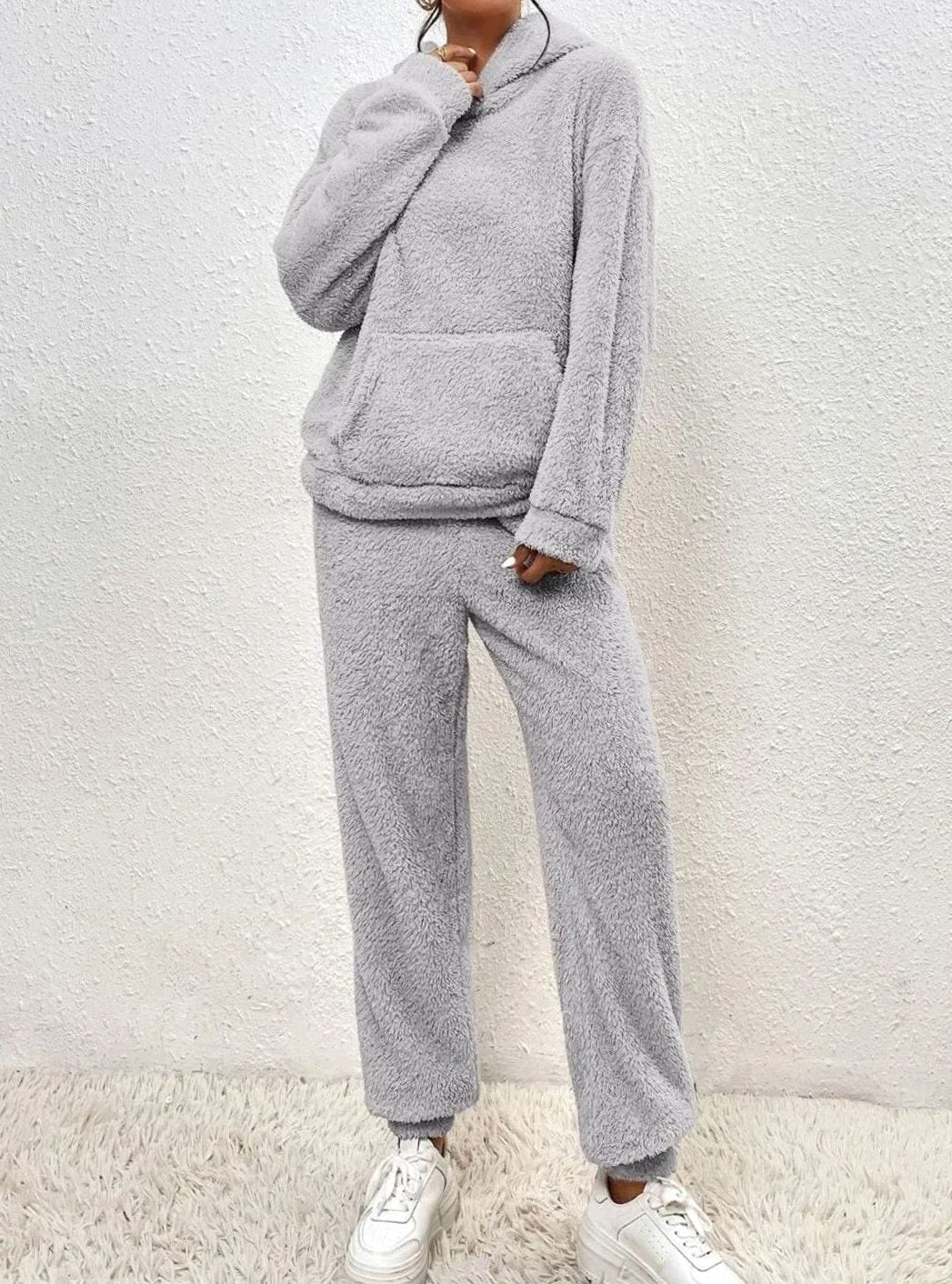 christine-relaxed-fit-plush-fleece-two-piece-set-img9.jpg
