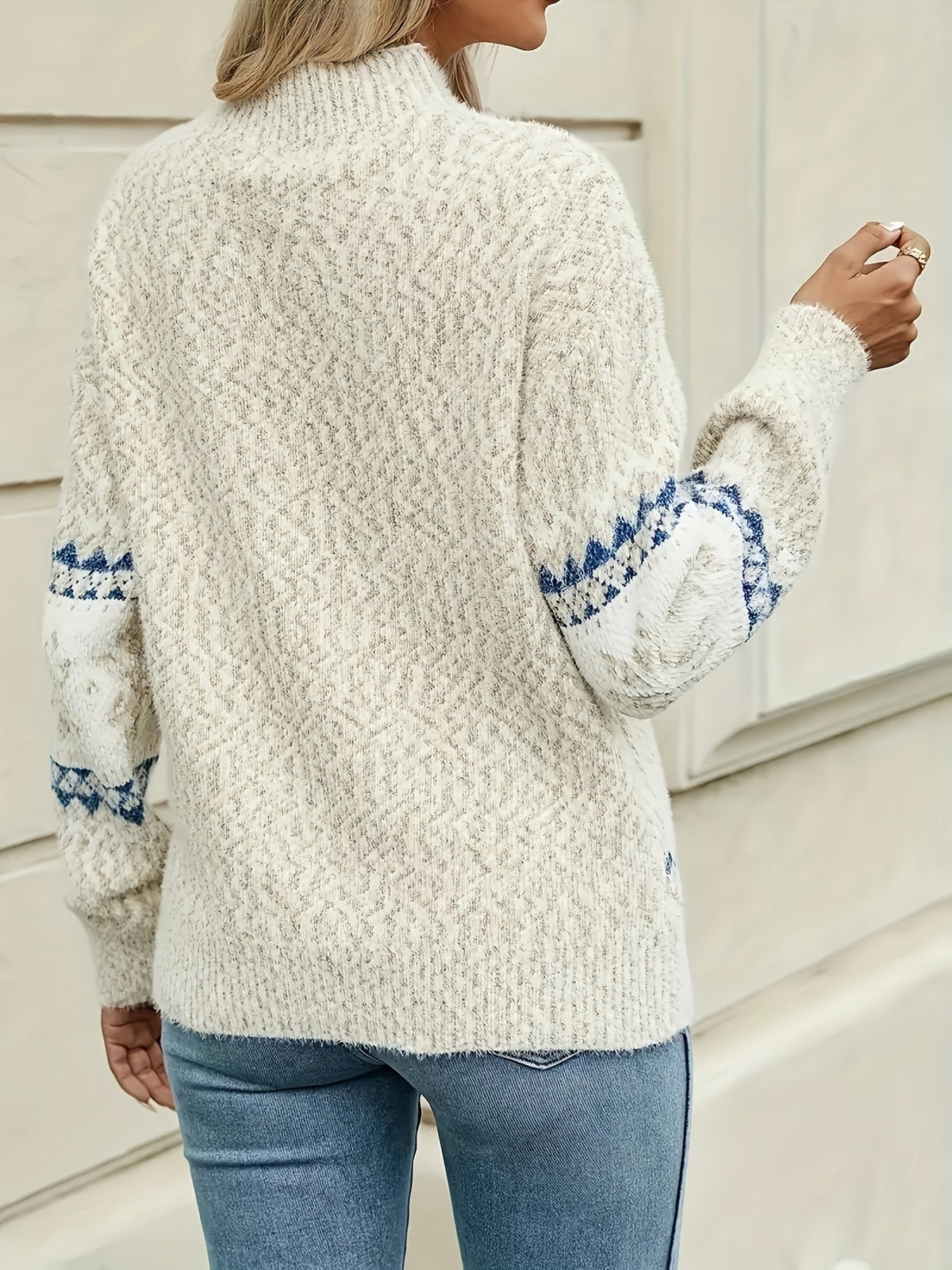 cosy-christmas-fair-isle-sweater-half-turtleneck-img10.jpg