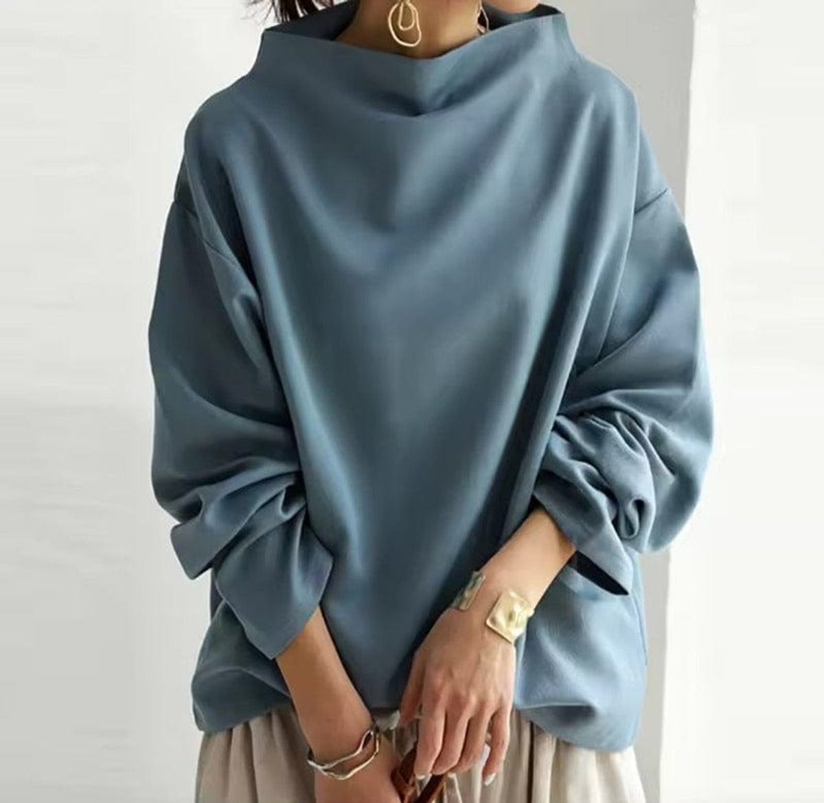 cynthia-relaxed-fit-mock-neck-knit-pullover-sweater-img3.jpg