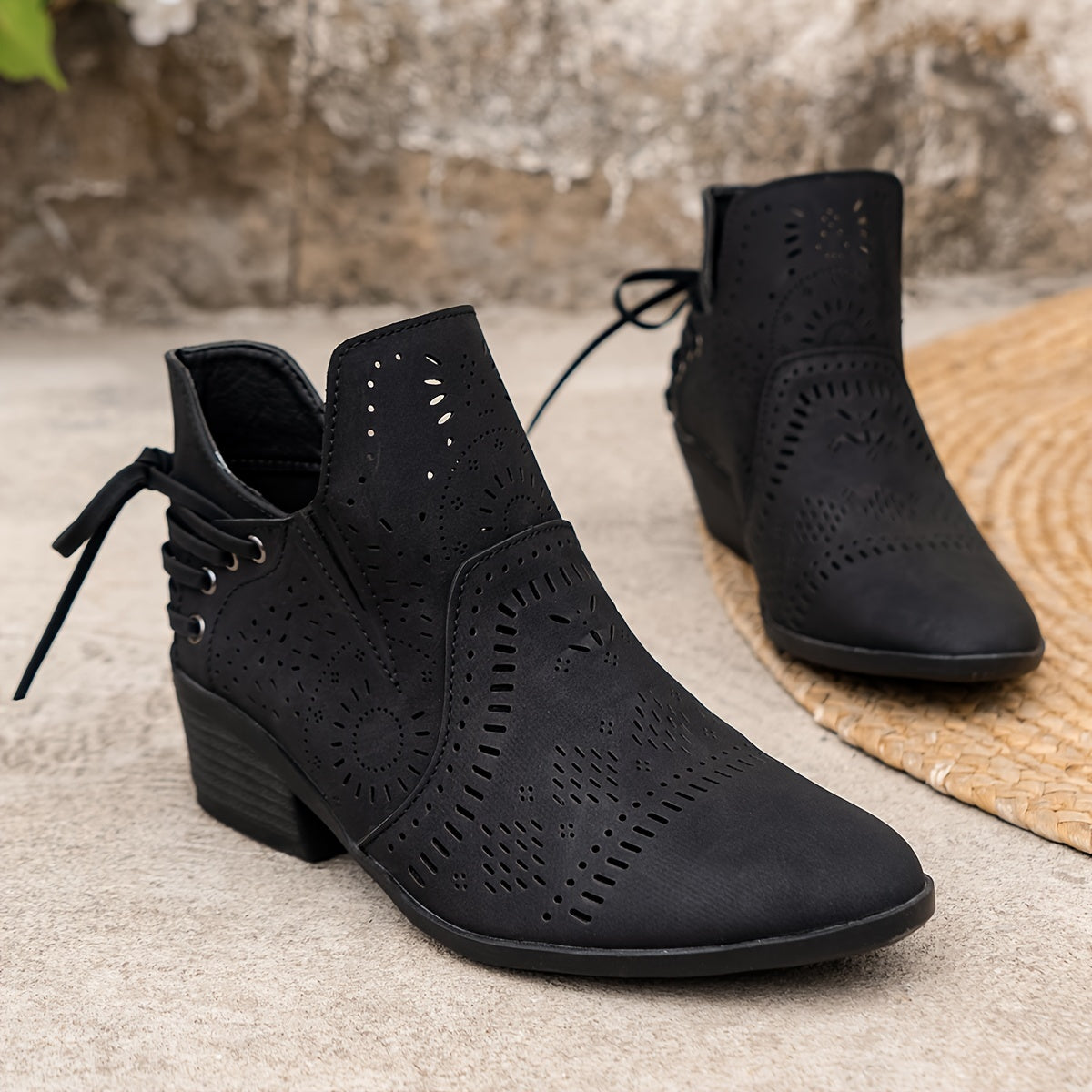 delia-cutout-detail-ankle-boots-img13.jpg