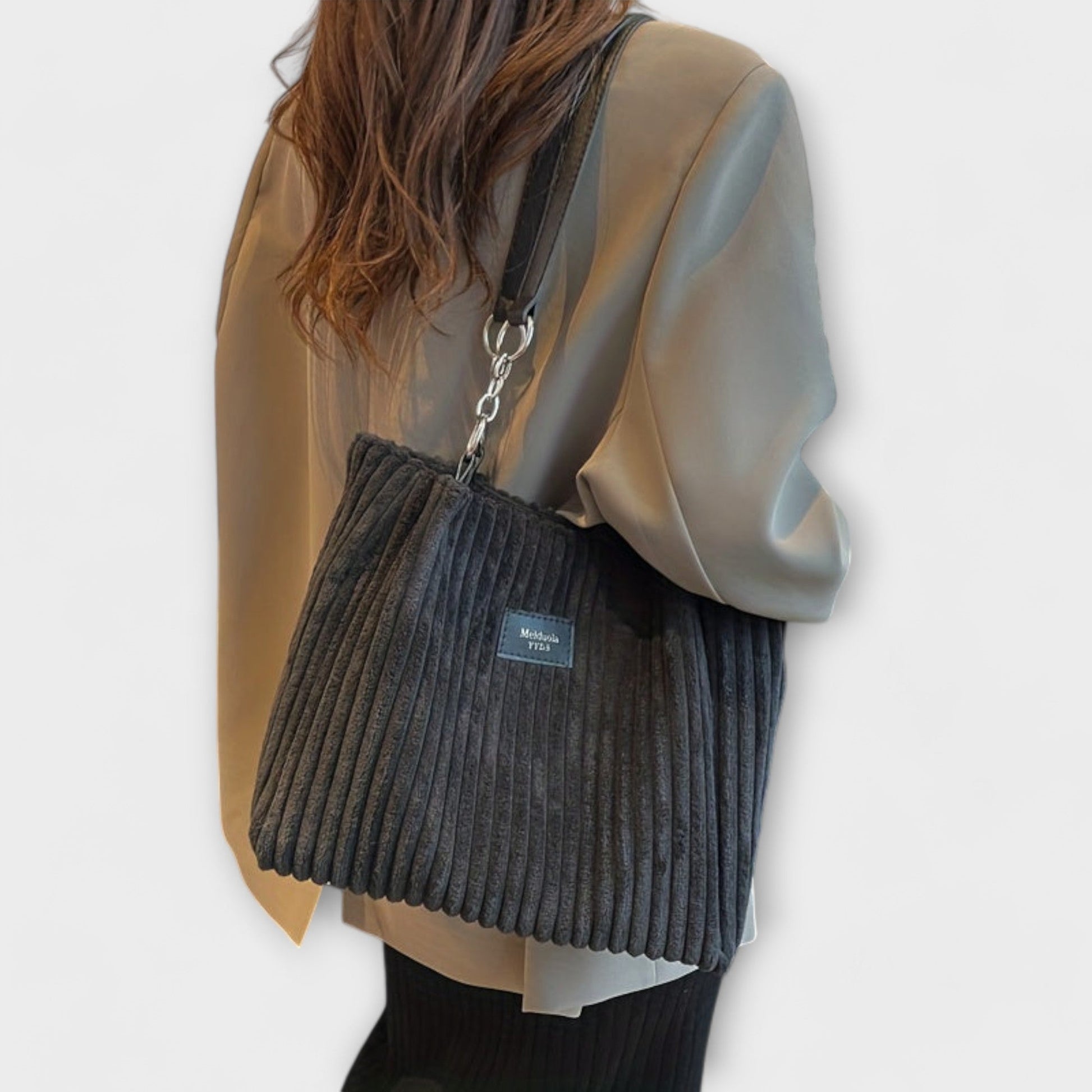 diane-minimalist-shoulder-bag-img3.jpg