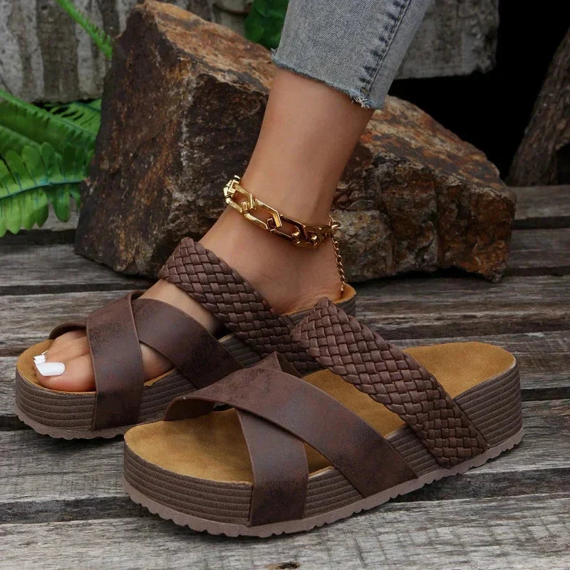 diane-orthopedic-sandals-img2.webp