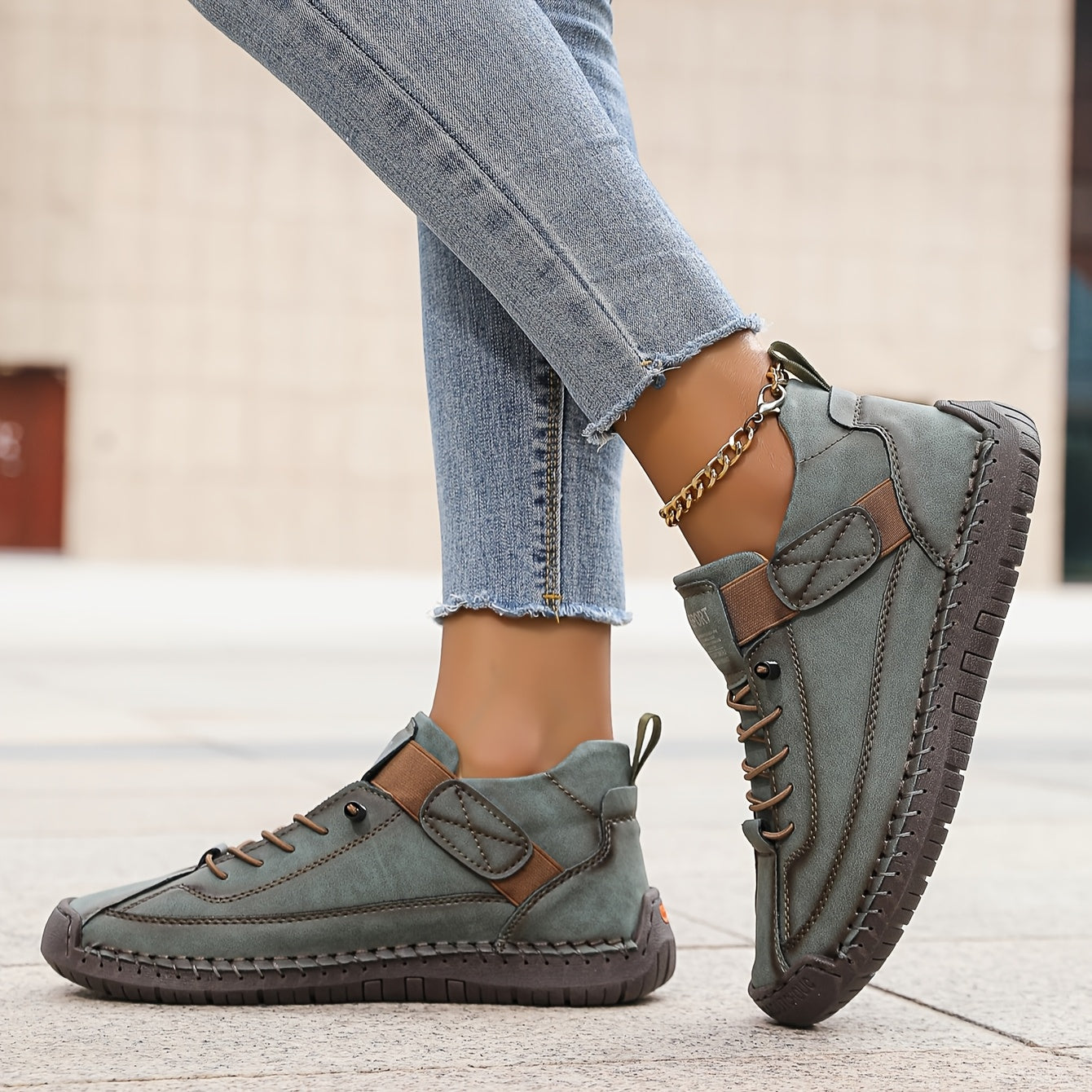 donna-orthopedic-comfort-sneakers-img1.jpg