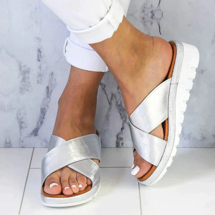 elizabeth-orthopedic-adjustable-sandals-img1.webp