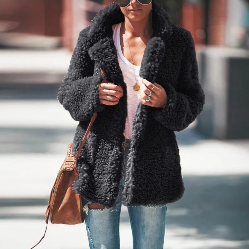 emily-relaxed-fit-faux-fur-coat-img5.png