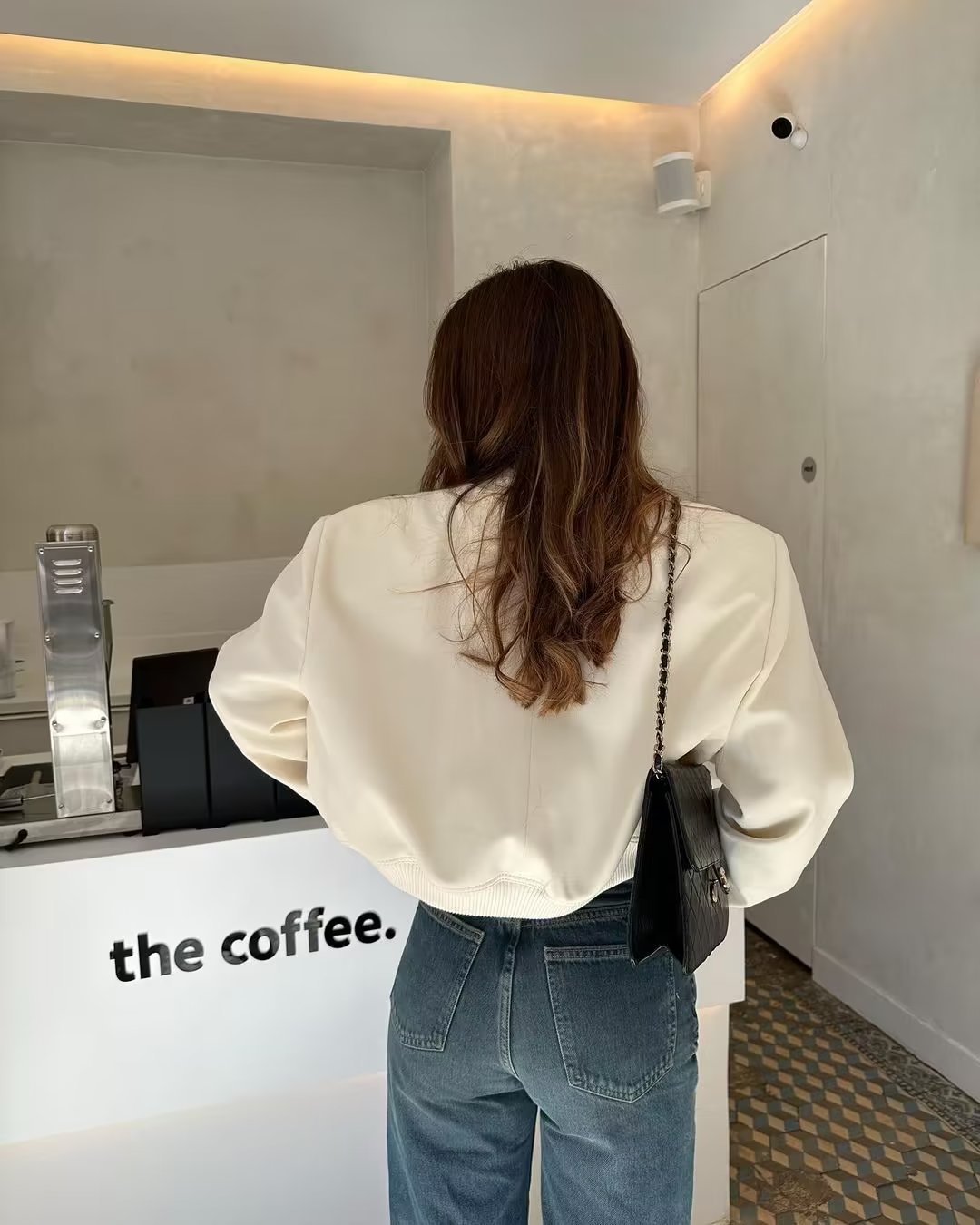 evelyn-tailored-cropped-bomber-jacket-img3.jpg