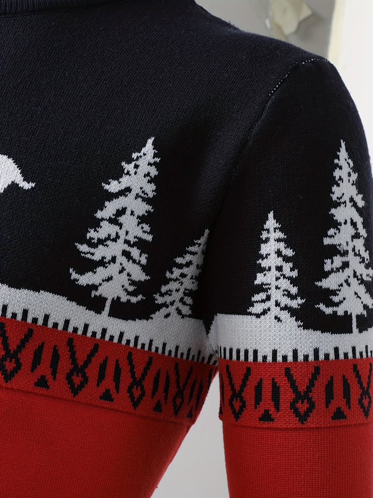 festive-christmas-crew-neck-sweater-reindeer-print-img14.jpg