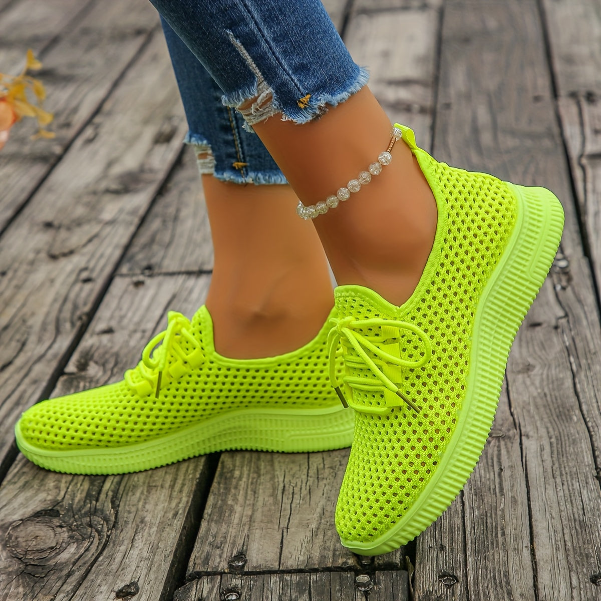 hannah-comfortable-lace-up-sneakers-img4.jpg