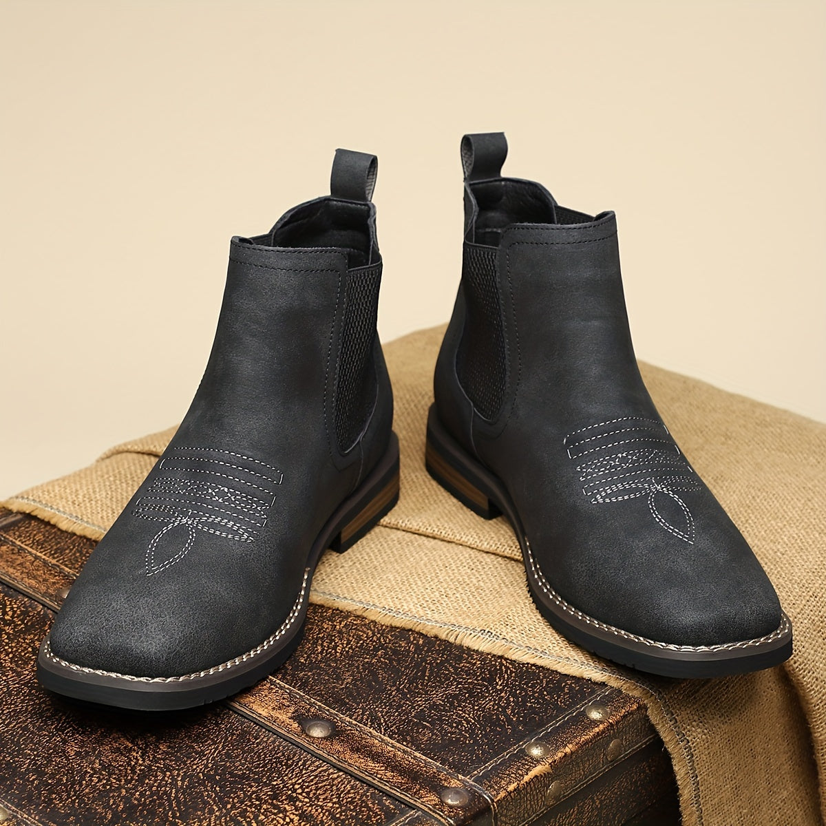 hollis-classic-chelsea-boots-img2.jpg