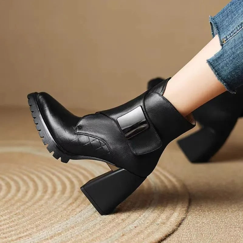 jacqueline-comfortable-block-heel-boots-img1.jpg