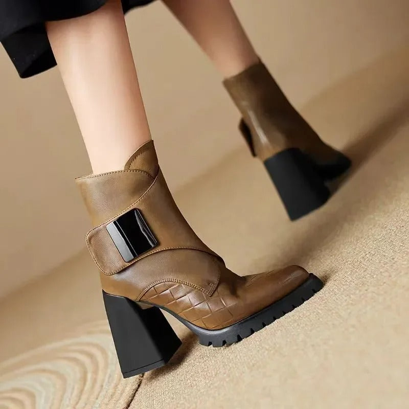 jacqueline-comfortable-block-heel-boots-img10.jpg