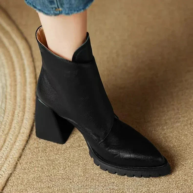 jacqueline-comfortable-block-heel-boots-img4.webp