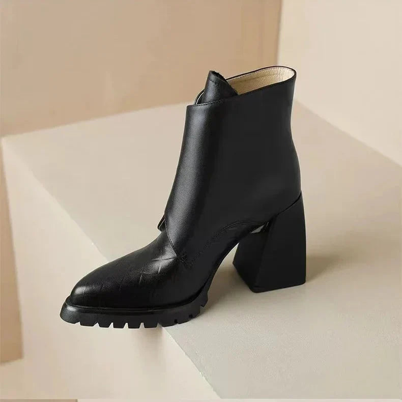 jacqueline-comfortable-block-heel-boots-img6.webp