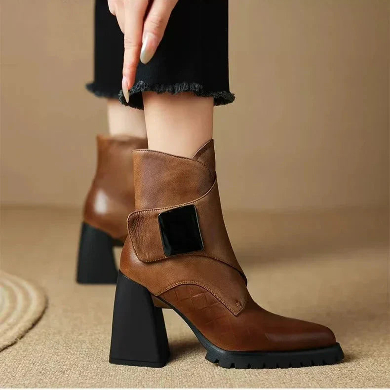 jacqueline-comfortable-block-heel-boots-img8.webp