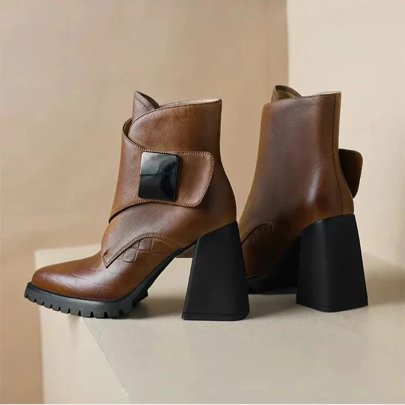 jacqueline-comfortable-block-heel-boots-img9.webp