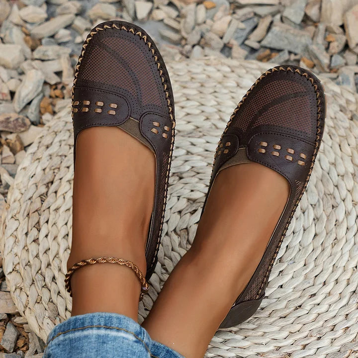 janet-orthopedic-lace-up-sneakers-img12.webp