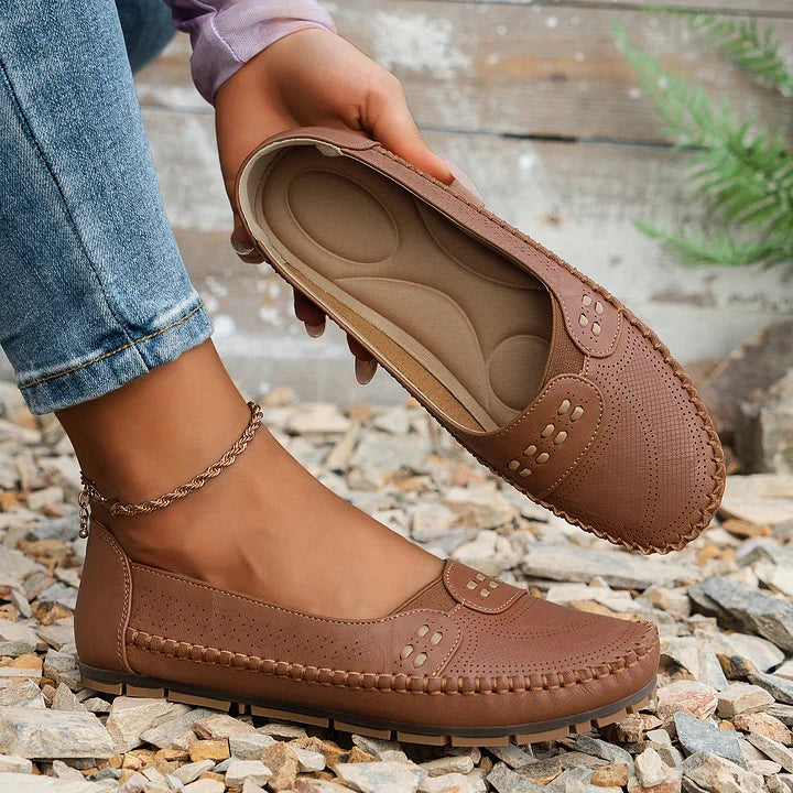 janet-orthopedic-lace-up-sneakers-img9.webp