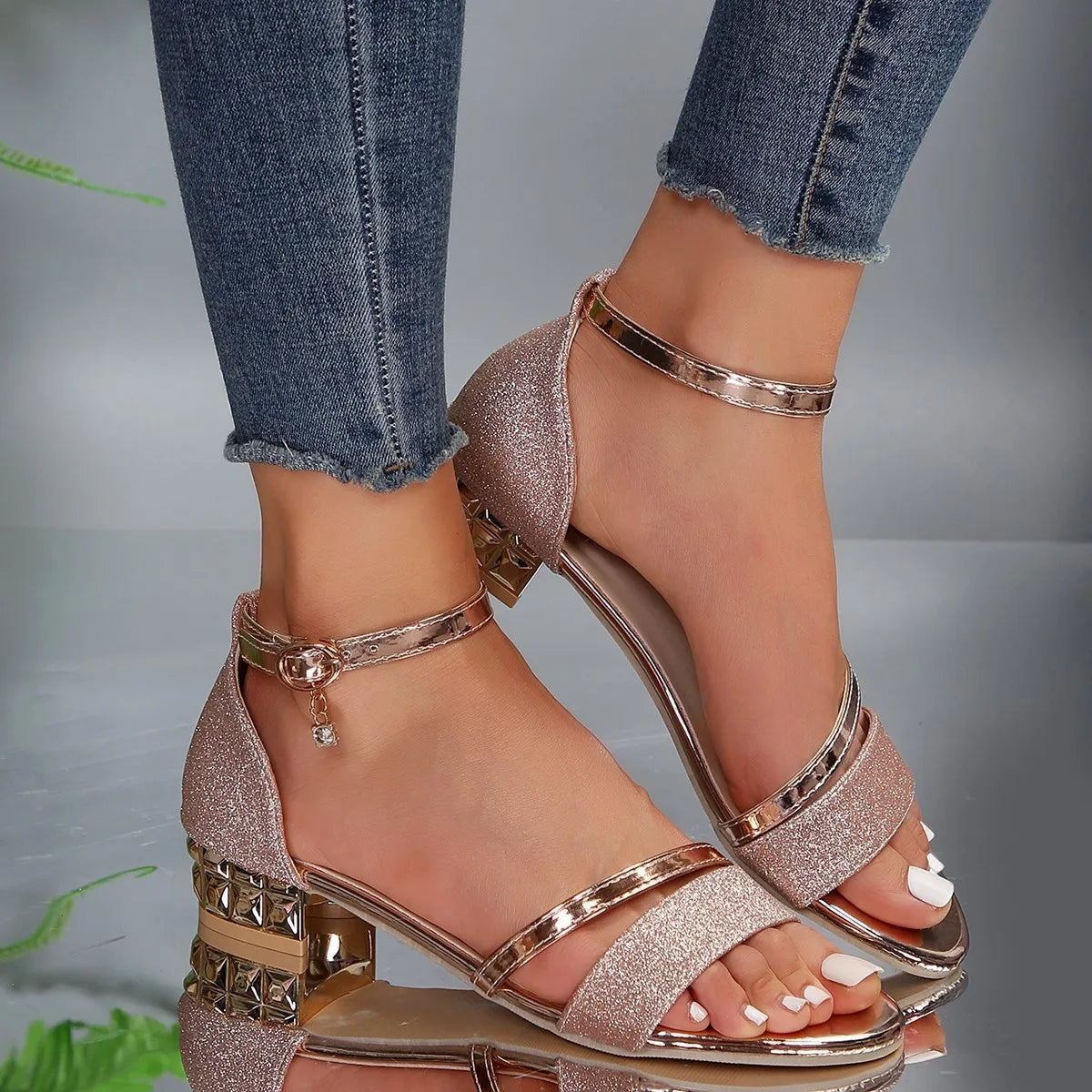 janet-orthopedic-sandals-img4.webp