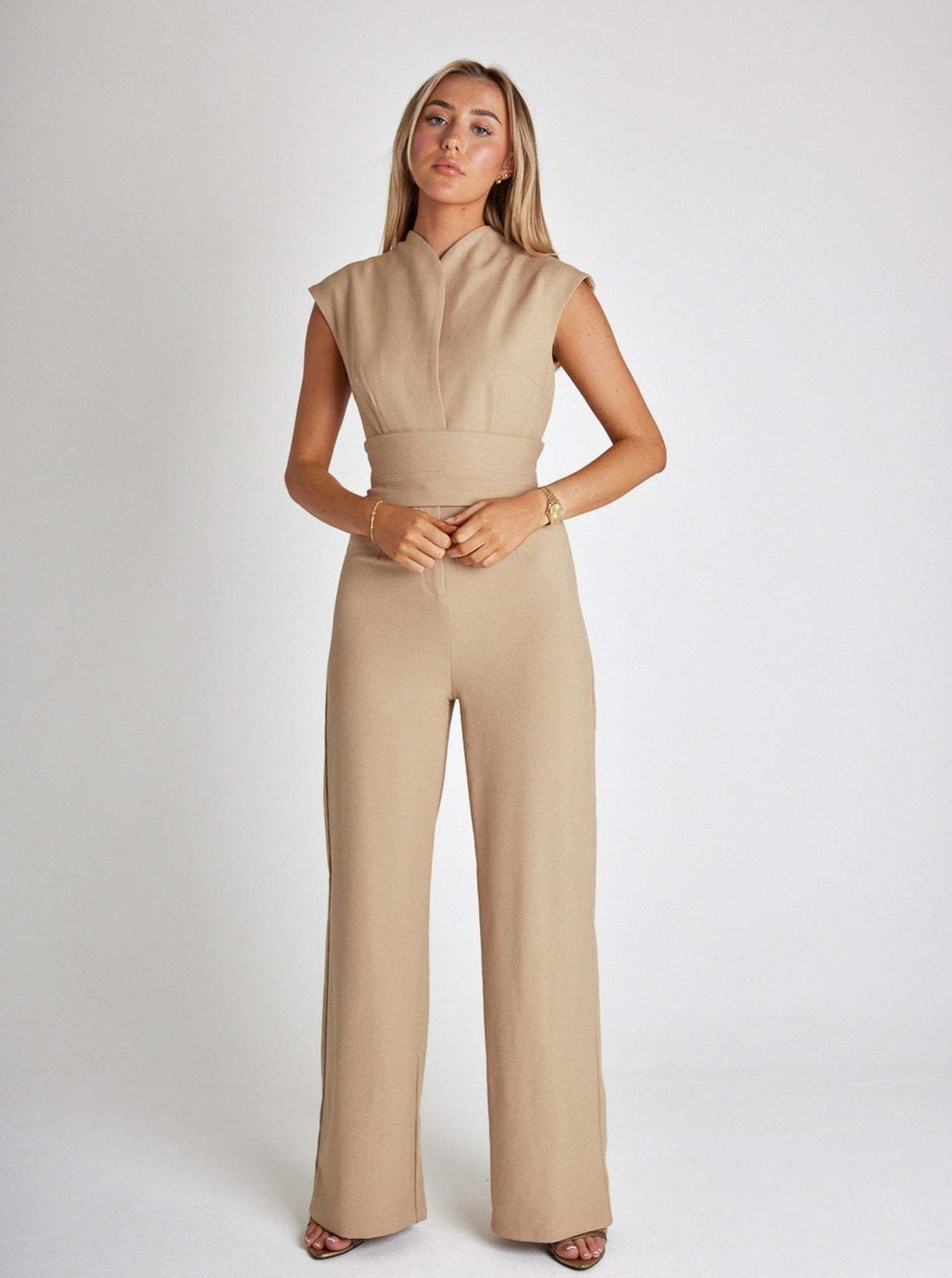 janet-sophisticated-wide-leg-jumpsuit-img3.jpg