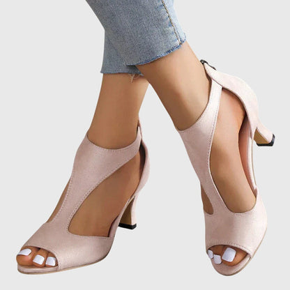 kathleen-orthopedic-stretch-fit-heels-img1.jpg