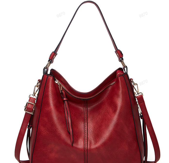 kelly-classic-shoulder-bag-img10.png