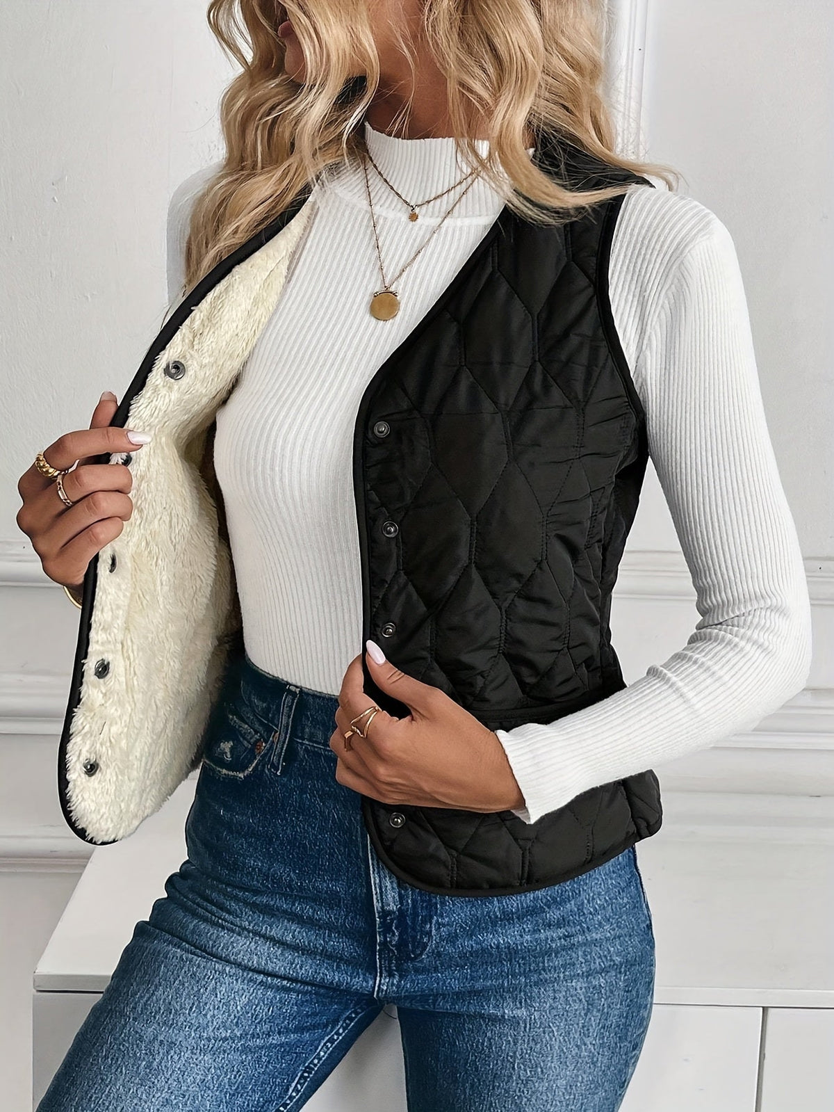 kendra-reversible-quilted-vest-img4.jpg