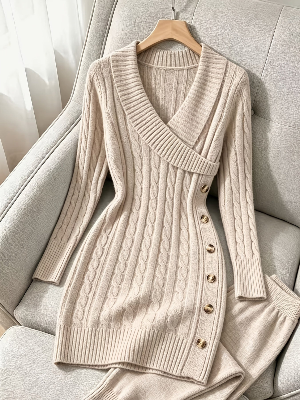 lauren-classic-cable-knit-halloween-v-neck-dress-img13.jpg