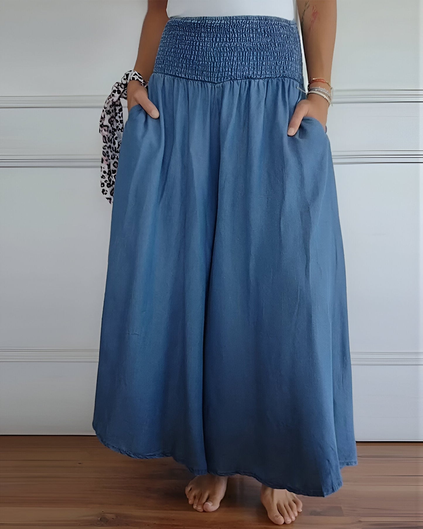 lisa-relaxed-fit-elastic-waist-pants-img1.jpg